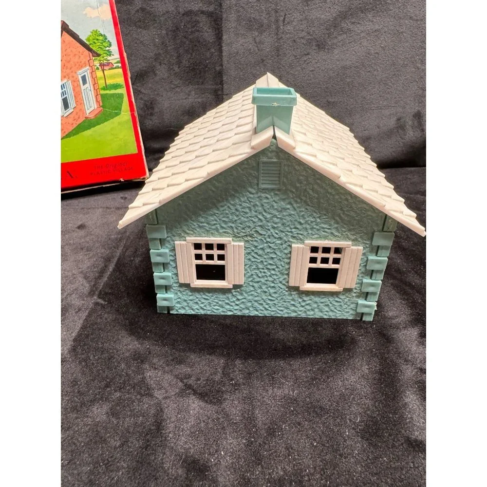 Plasticville Cape Cod House 1502 89
